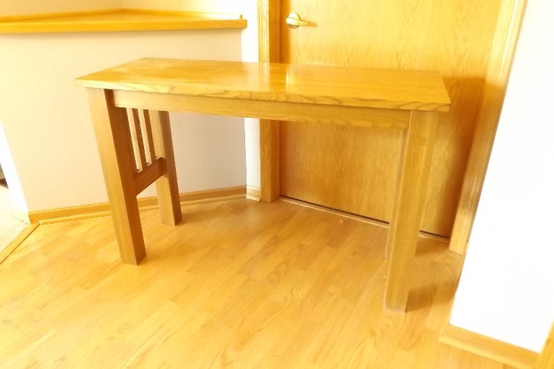 lot 24 image: SOLID Oak Wood Mission Style Couch Table