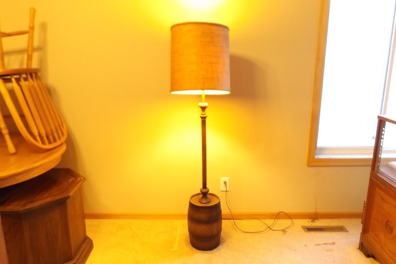 lot 40 image: Unique Vintage Wood Barrel Floor Lamp