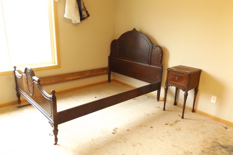 lot 64 image: Antique Mount Airy Furniture Full Sized Wood Bed and Side Table