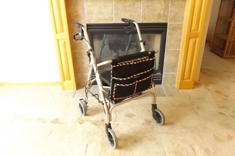lot 72 image: Lifestyle 4-Wheeled Walker