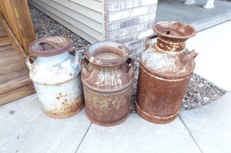 lot 79 image: 3 Antique Metal Milk Jugs