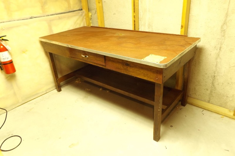lot 87 image: Large Solid Wood 1 Drawer Workbench Table