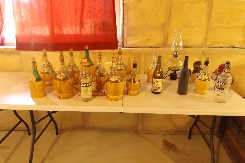 lot 117 image: Lot of Decorative Chianti Bottles, Lamps, etc.