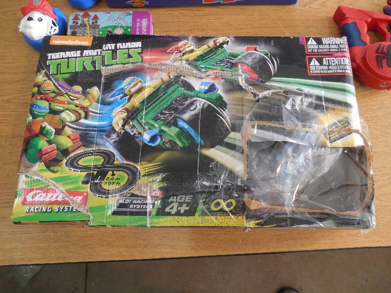 lot 50 image: RANDOM TOY LOT