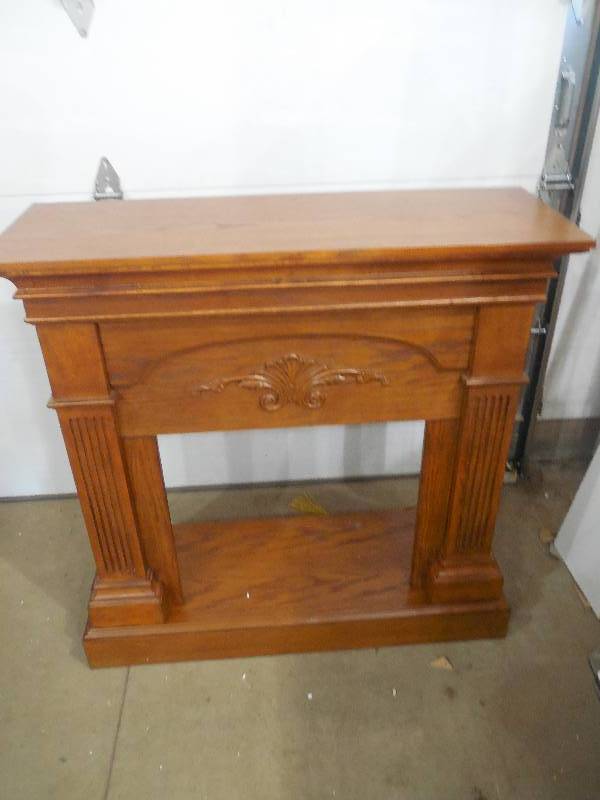 lot 7 image: Fireplace Mantel Oak