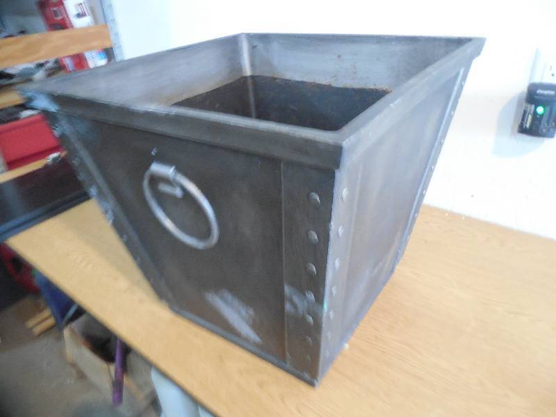 lot 111 image: 20 in. x 18 in. Craftwood Ceramix Planter