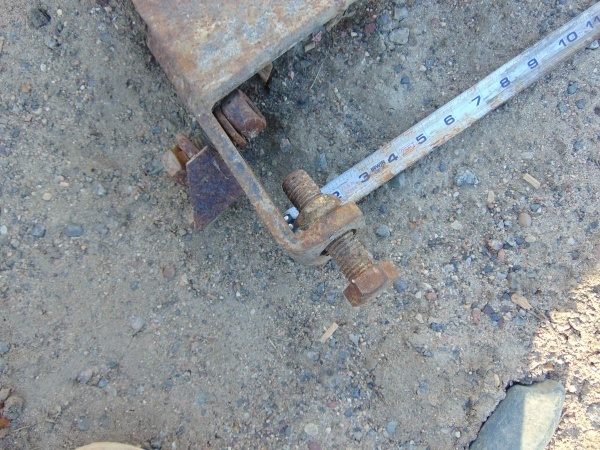 Bucket Mounted Tooth Bar