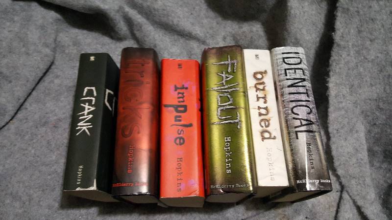 Lot of 6 popular paper back and hardback books