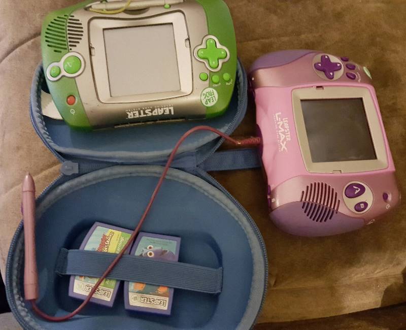 Lot of leapster, L-Max, and case.  Includes two games