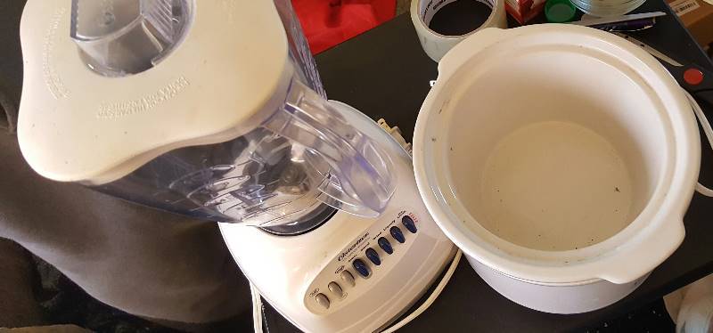 Lot of Blender and crockpot