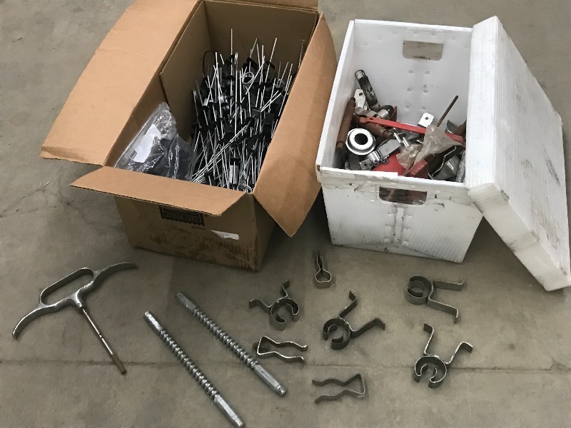 lot 19 image: Tote Of Assorted Tool Clamps, Brack...