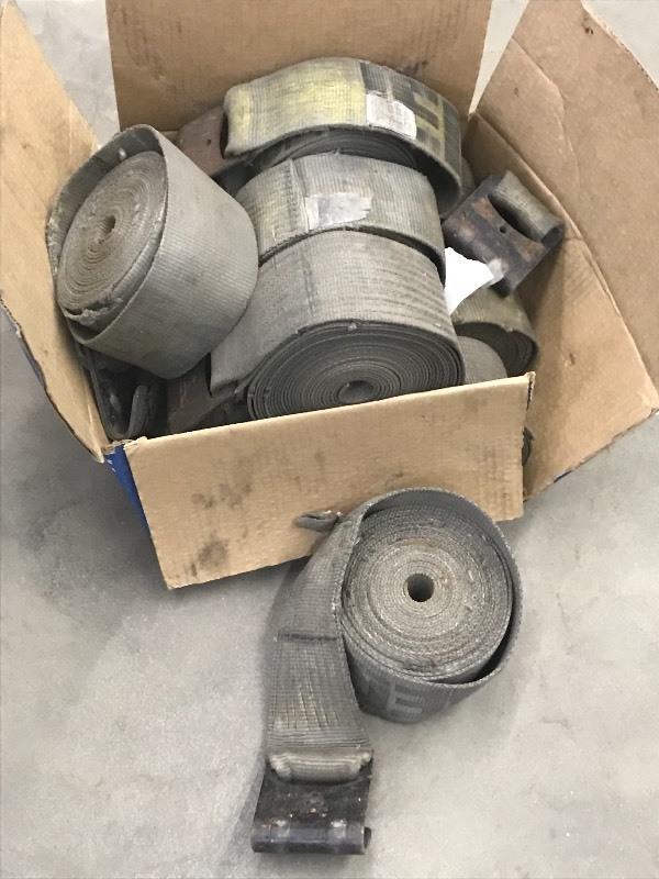 lot 34 image: Box Of (11) 5400# 4 Load Straps ...