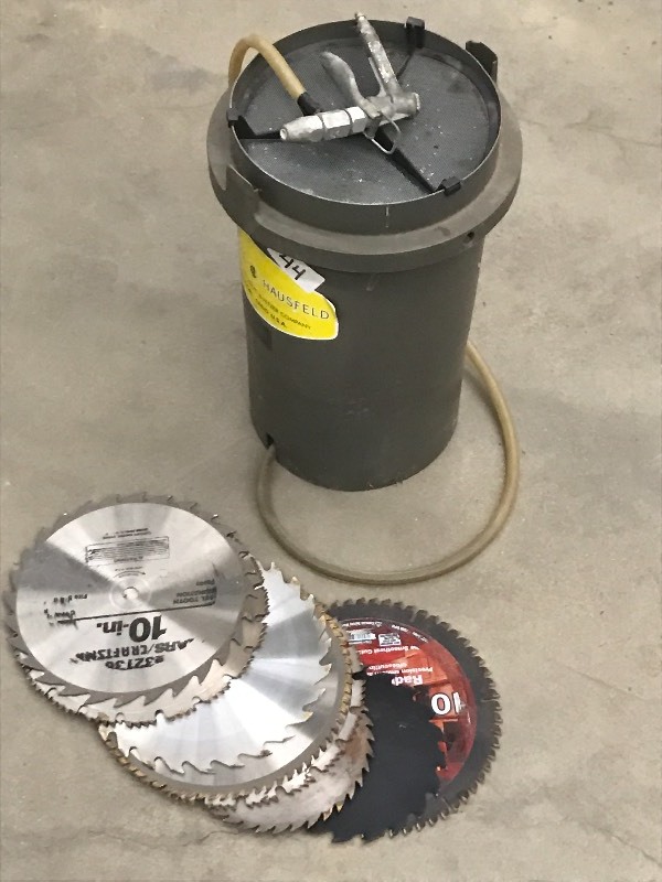 lot 44 image: Lot Of (7) Circular Saw Blades & (1...