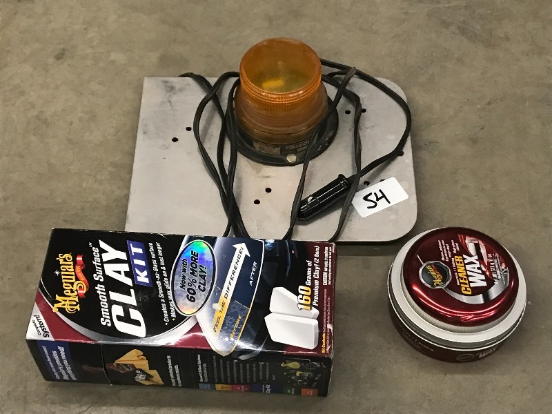 lot 54 image: Lot Of 12Volt Caution Beacon, Smoo...