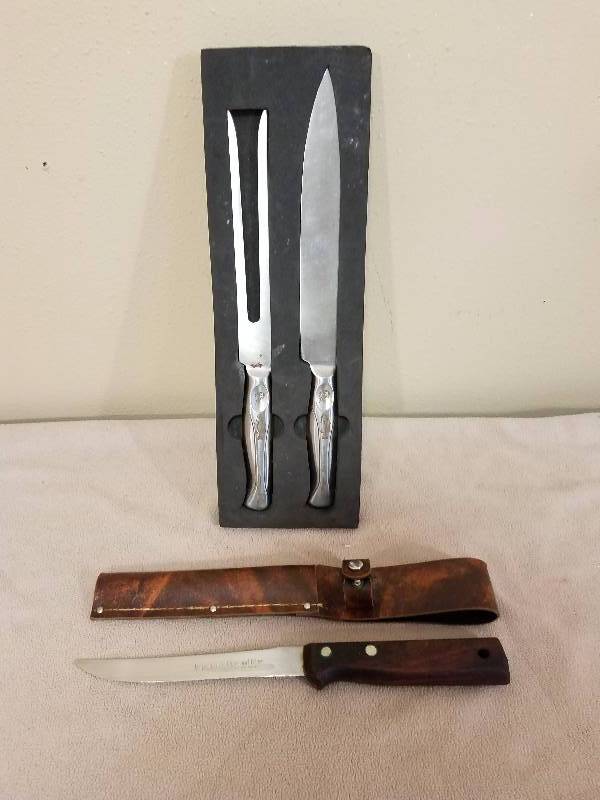 lot 11 image: Filet Knifes