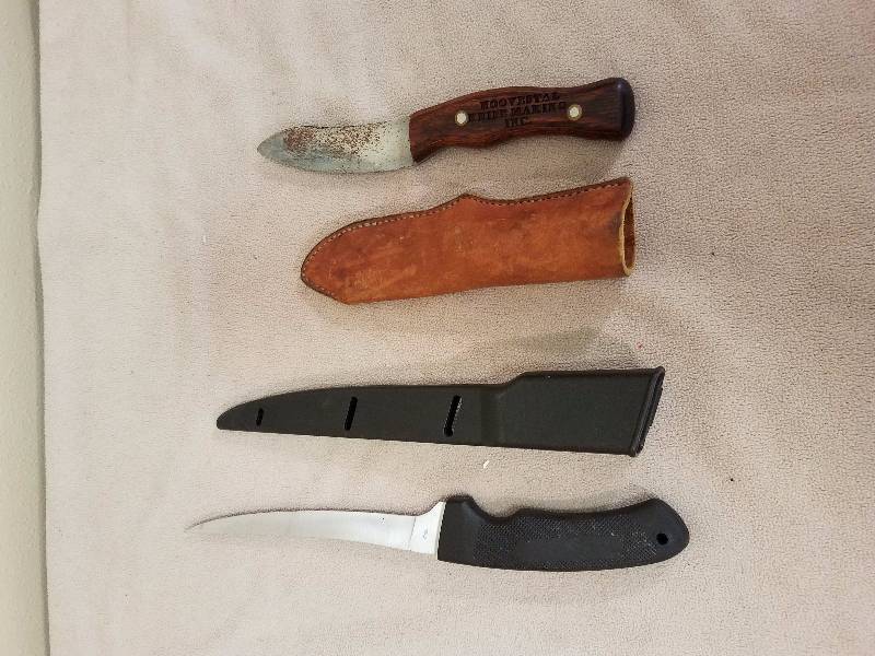 lot 12 image: Knives #1