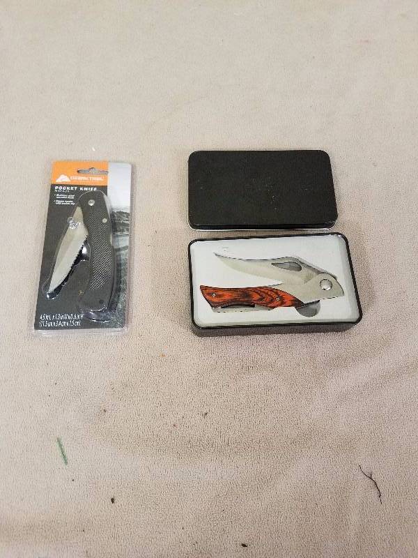 lot 18 image: Knives #7