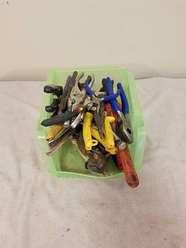 lot 56 image: Mixed Hand Tool Lot #4