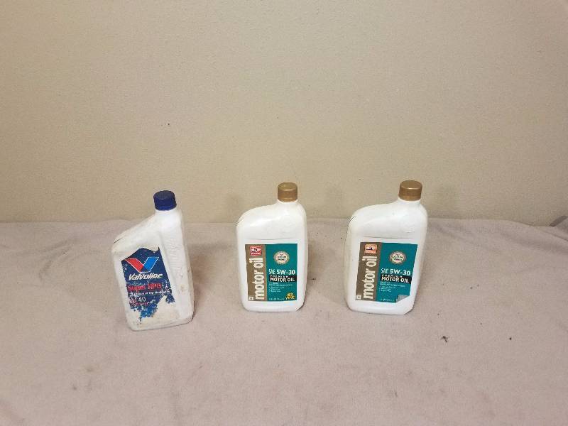 lot 167 image: 3 - New Motor Oil