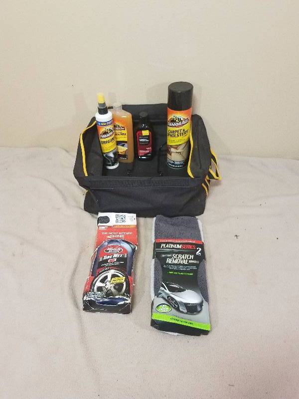 lot 169 image: Car Care Kit Mixed