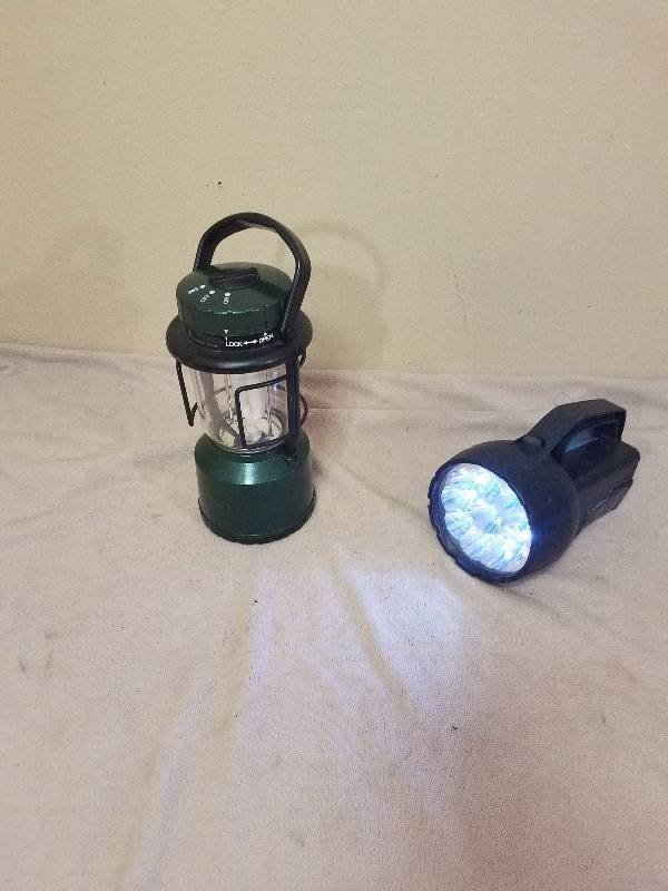 lot 184 image: Lantern and Flash Light