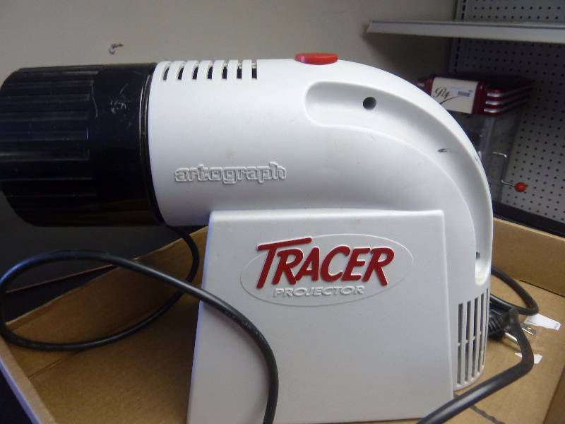 Tracer Projector
