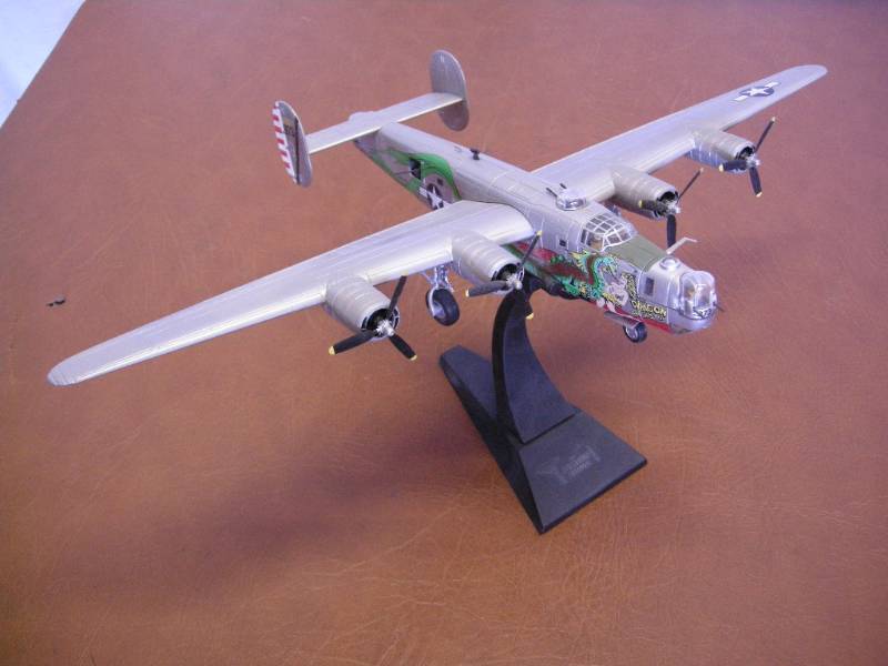lot 37 image: Corgi B24 Liberator Metal Plane