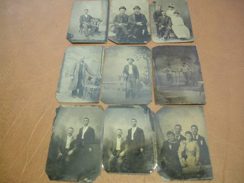 lot 52 image: Tin Type Photos