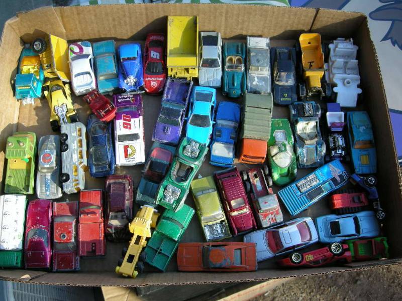 lot 57 image: Vintage Hot Wheels, Matchbox