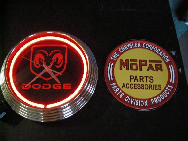 lot 78 image: Dodge Mopar Clock Sign