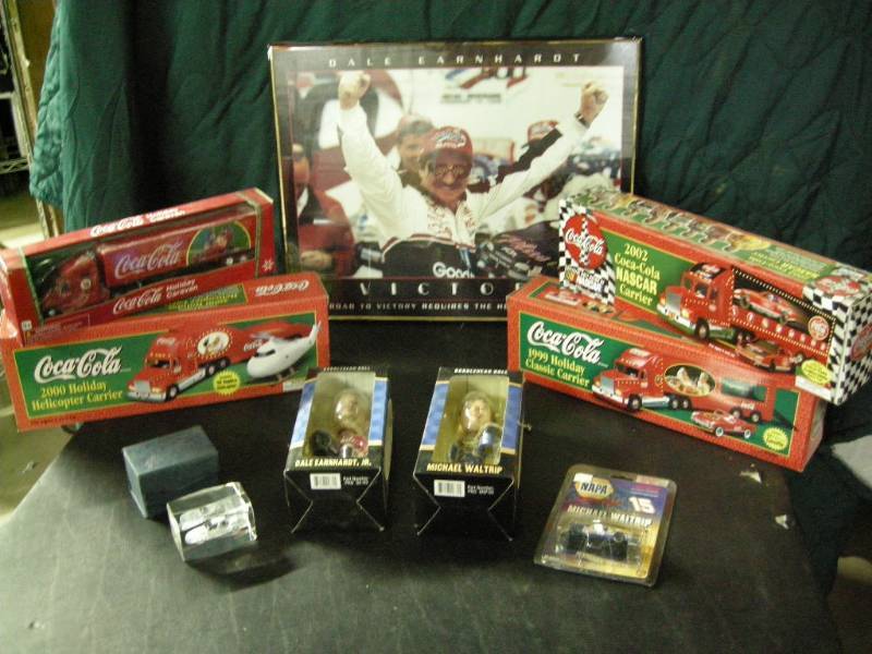 lot 80 image: Nascar Diecast and Collectables