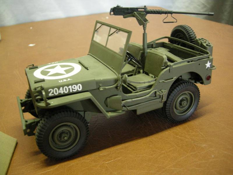 lot 87 image: Danbury Mint WWII Jeep