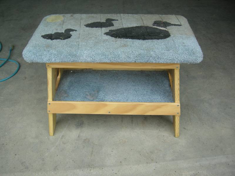 lot 98 image: Loon Bench