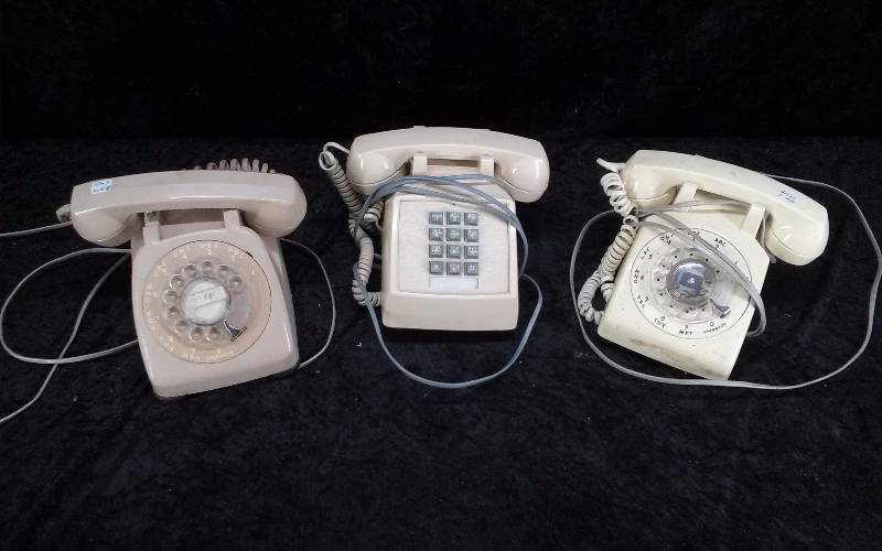 Lot - Vintage Phones
