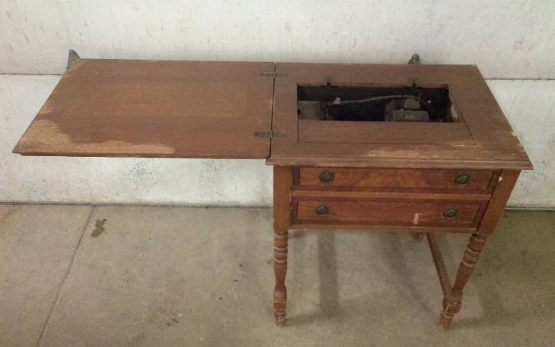 Kenmore Sewing Machine in Cabinet