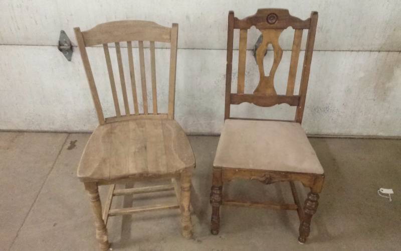 Lot - Wood Chairs