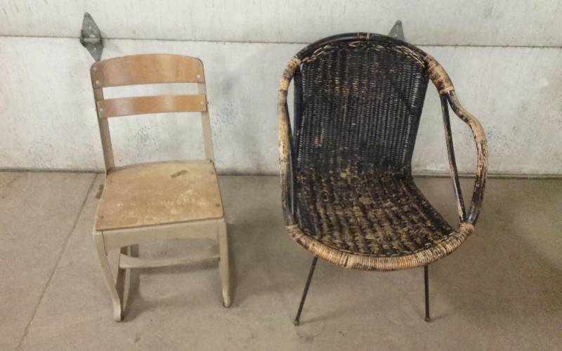 Lot - Chairs - Wicker & School Desk