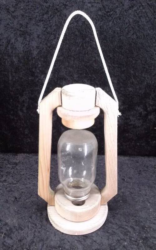 Cedar Lantern Birdfeeder