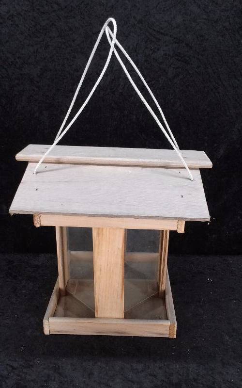 Large Cedar Birdfeeder