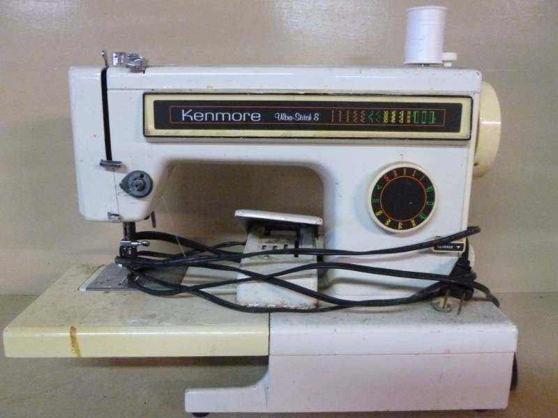 lot 13 image: Sewing Machine