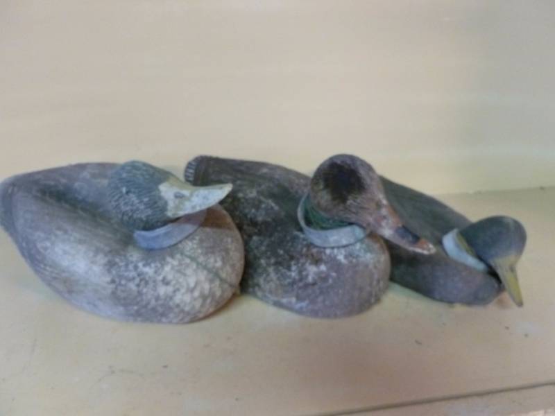 lot 29 image: Vintage Duck Decoys