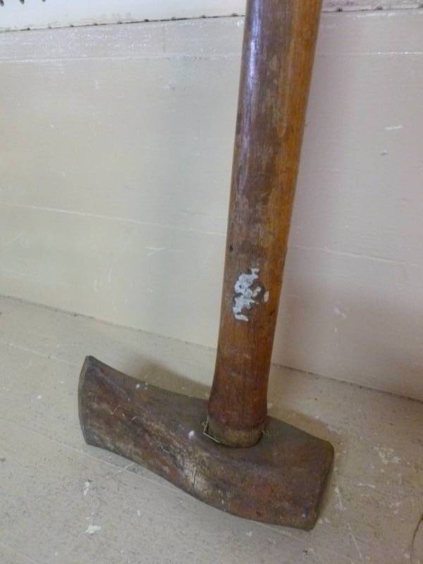 lot 47 image: Splitting Maul