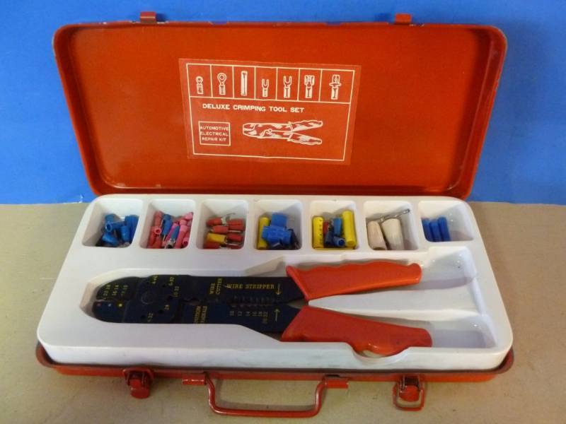 lot 53 image: Tool Set