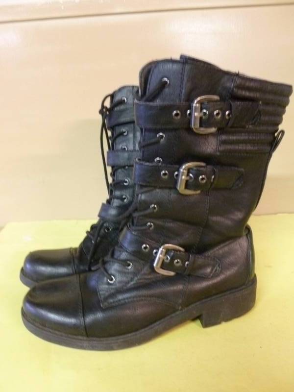 lot 116 image: Ladies Dress Boots