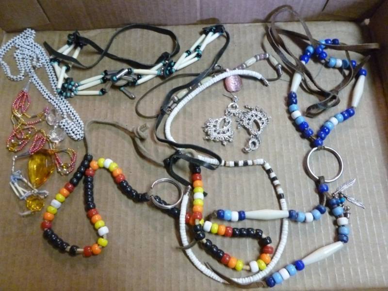 lot 138 image: Native American Themed