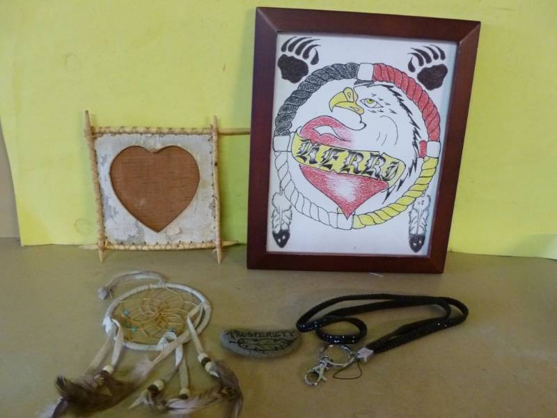 lot 143 image: Native American Themed