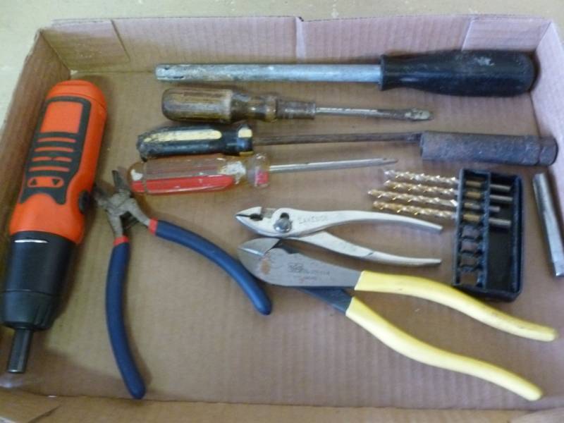 lot 211 image: Tools