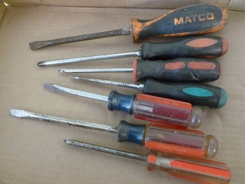 lot 221 image: Tools