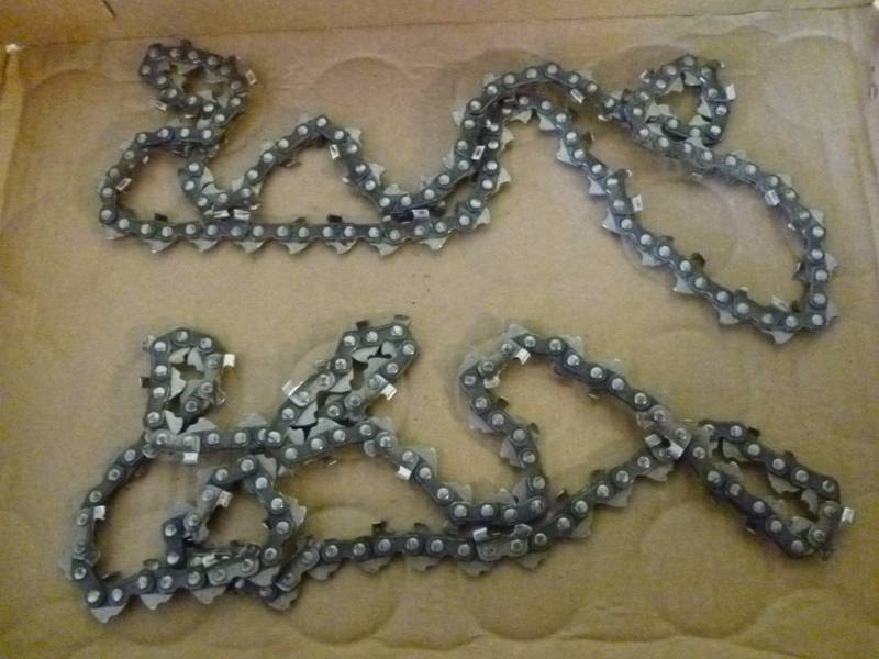 lot 258 image: Chain Saw Items