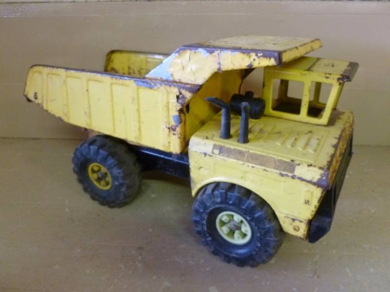 lot 266 image: Vintage Tonka